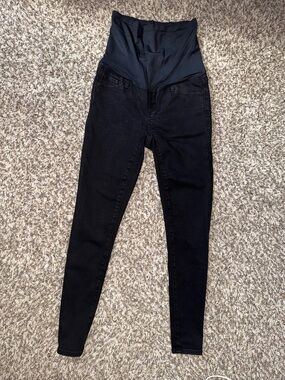 GAP Black Maternity Favorite Jegging size 25